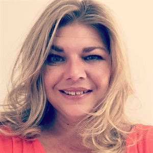 Melissa E. Zdunski